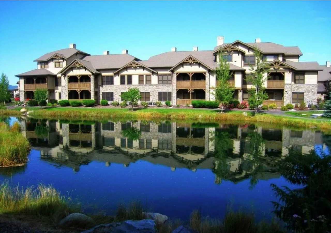 2 Bedroom Furnished Monterra Condo