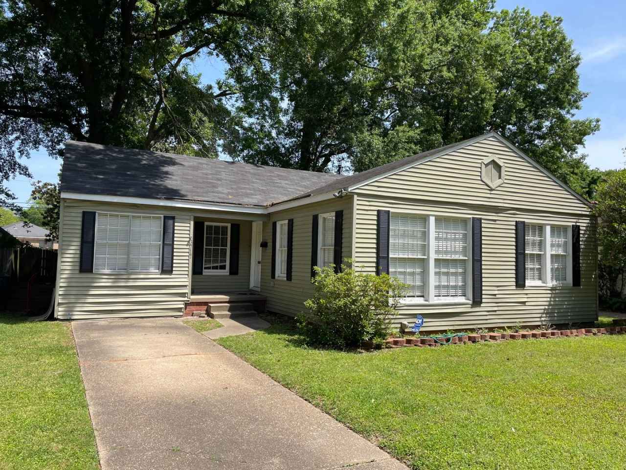 Broadmoor Home, 3 Beds, 2 Baths