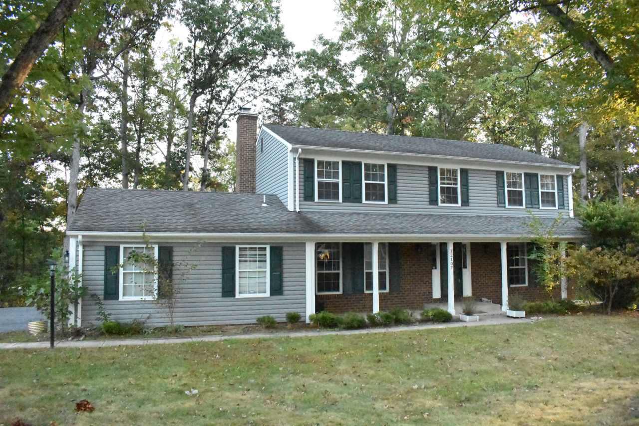 Welcome To Lake Ridge's Finest...