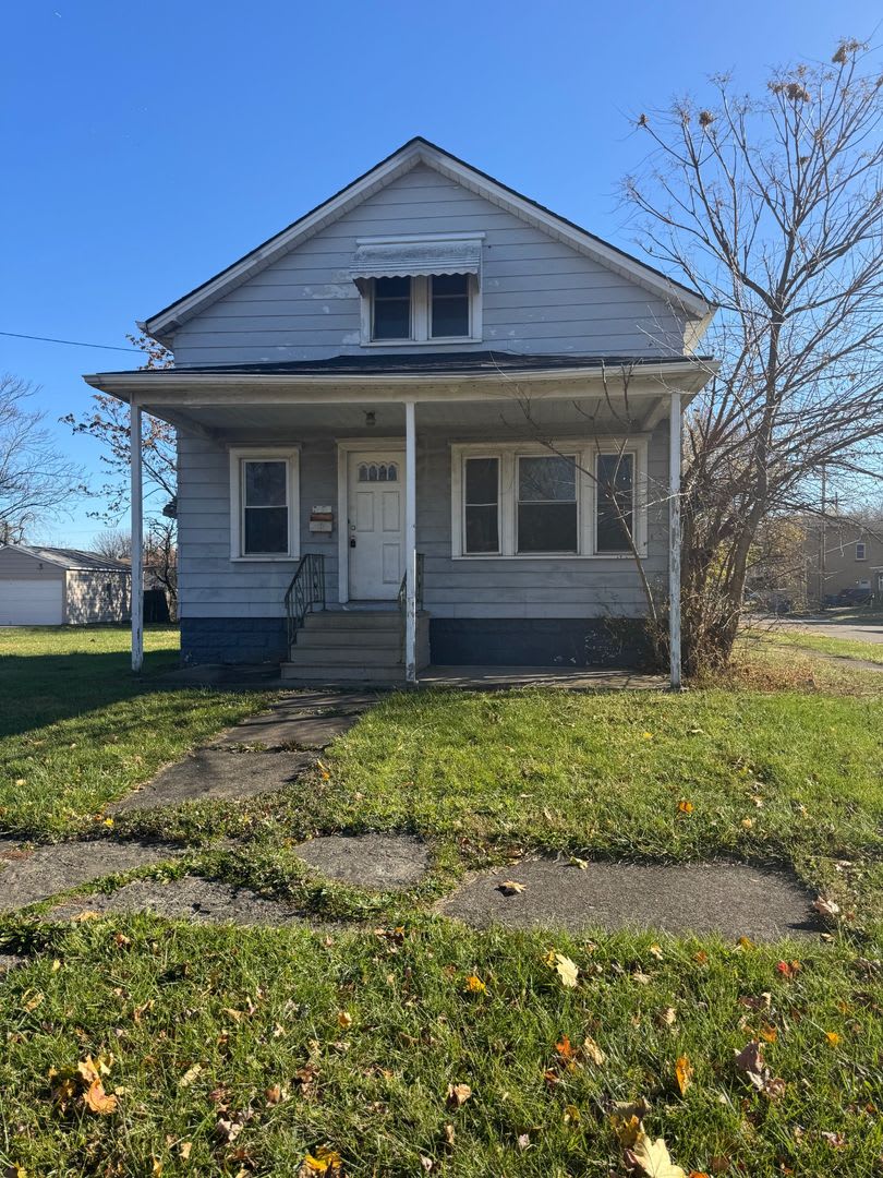 Charming 3-Bedroom Property in Prime Location