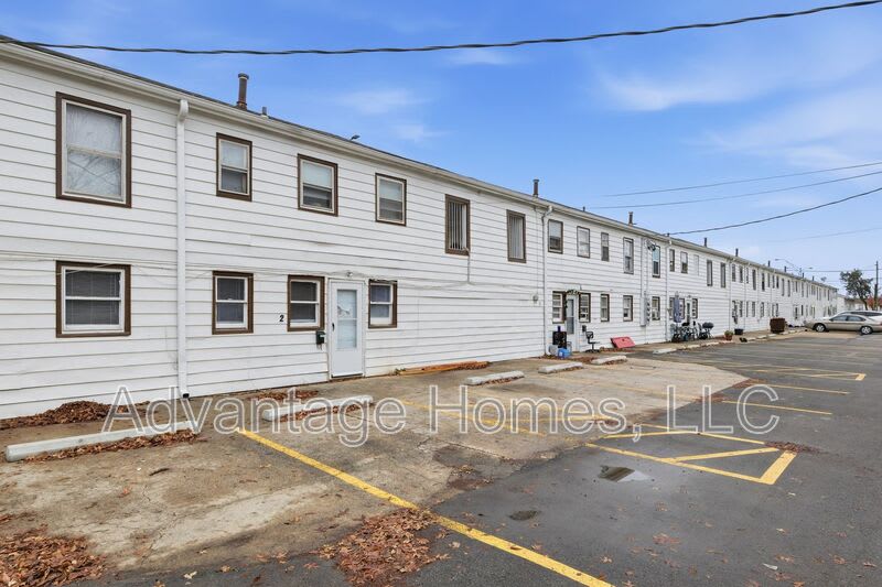 1015 N Scott Avenue #9