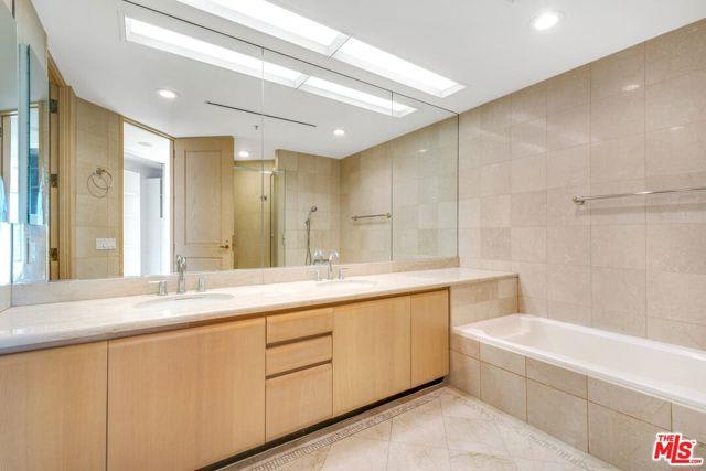 10490 Wilshire Boulevard