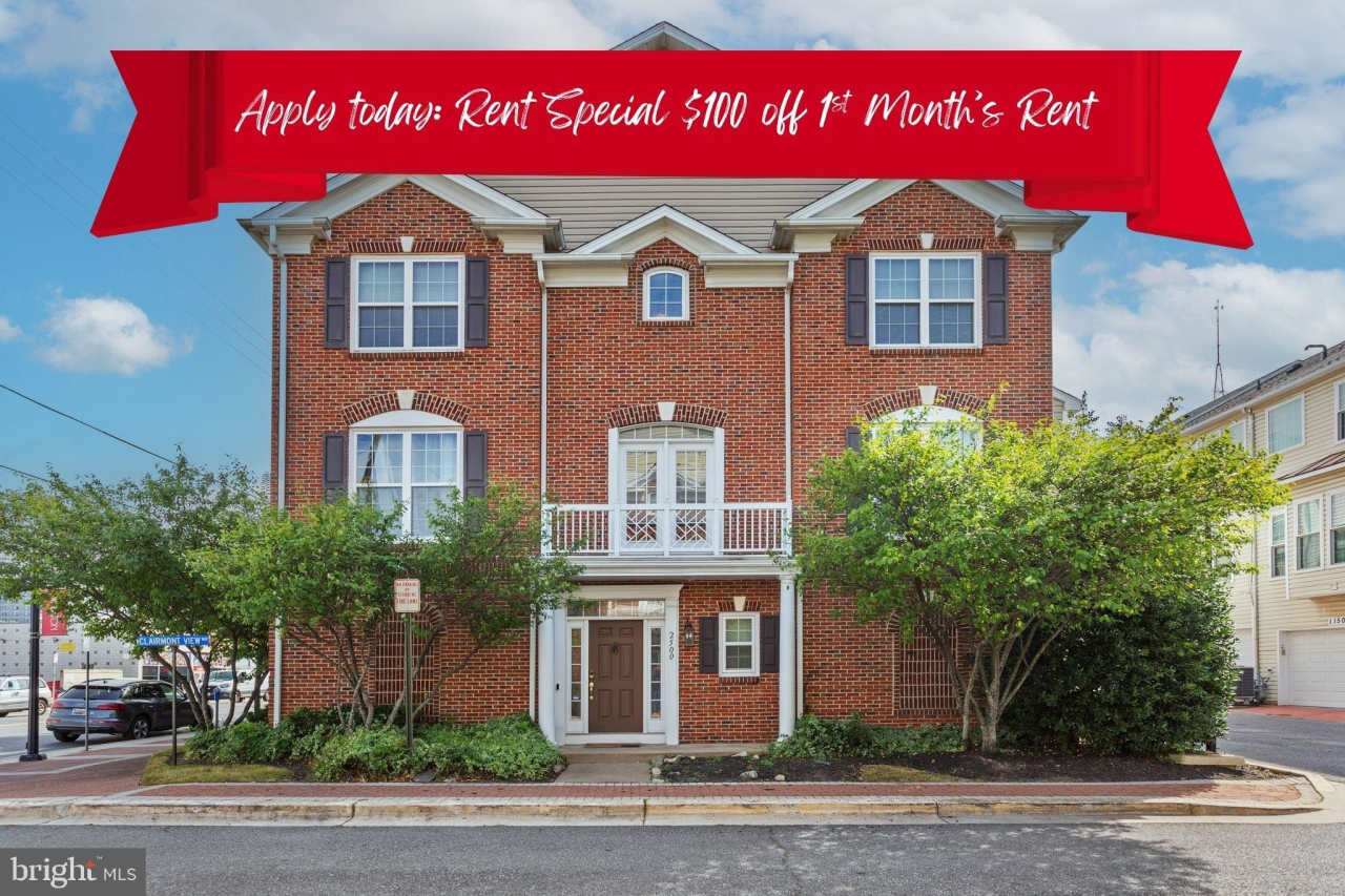 2500 CLAIRMONT VIEW Way