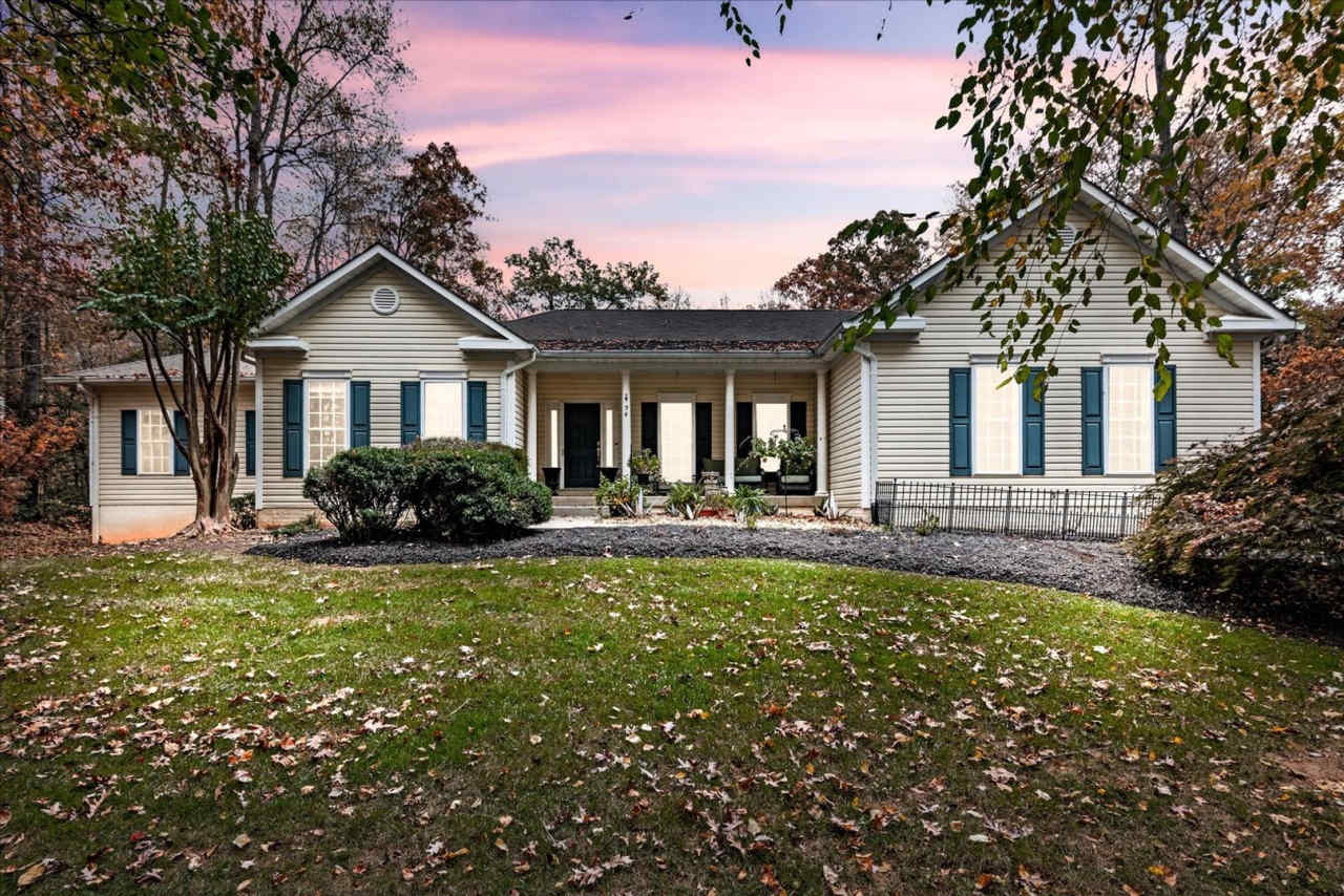 **Charming 3-Bedroom Rambler on 3 Acres in Scenic Stafford** NO HOA