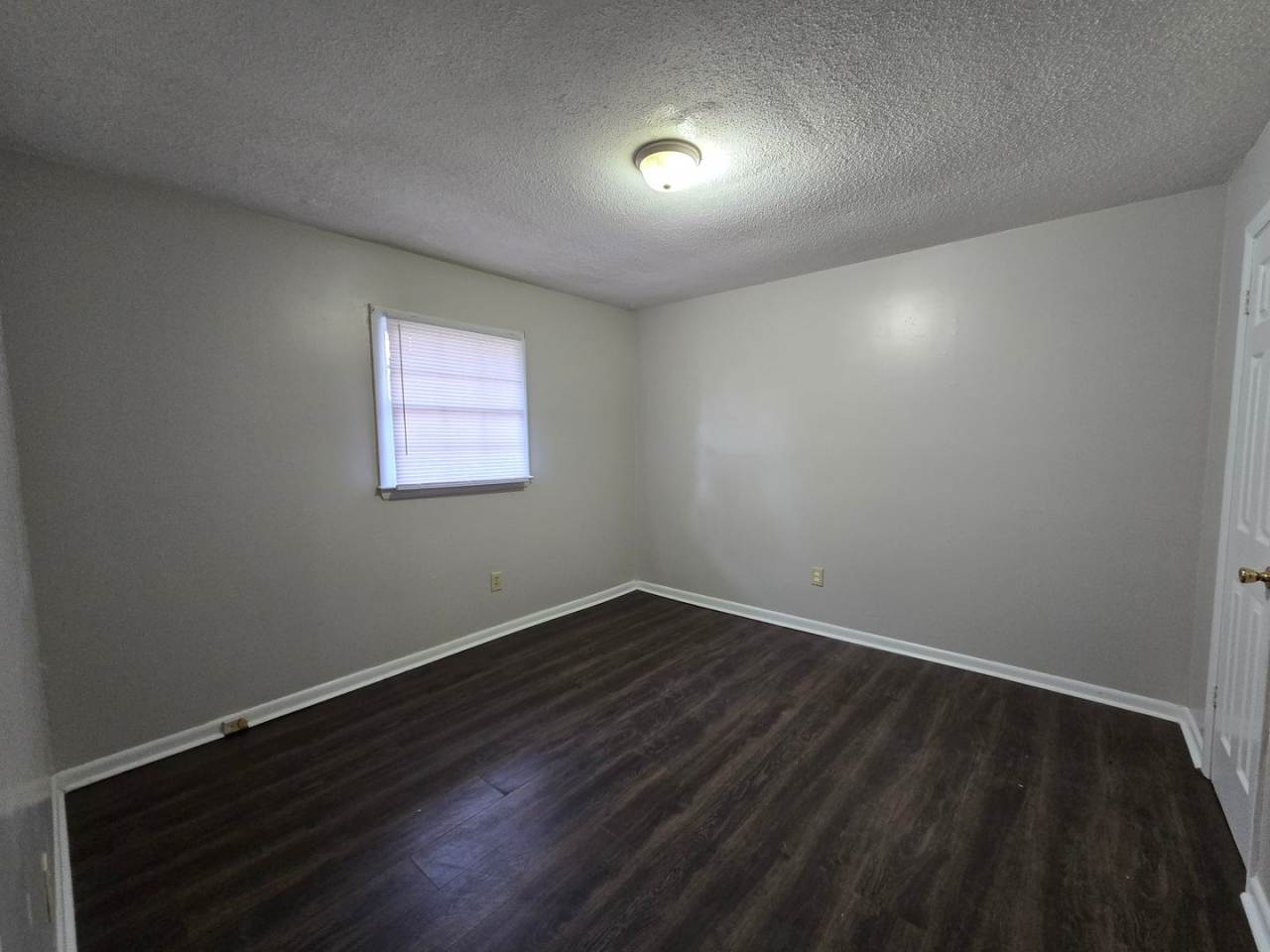 2305-B Emily ~ Broad Acres ~ 2 WEEKS FREE!