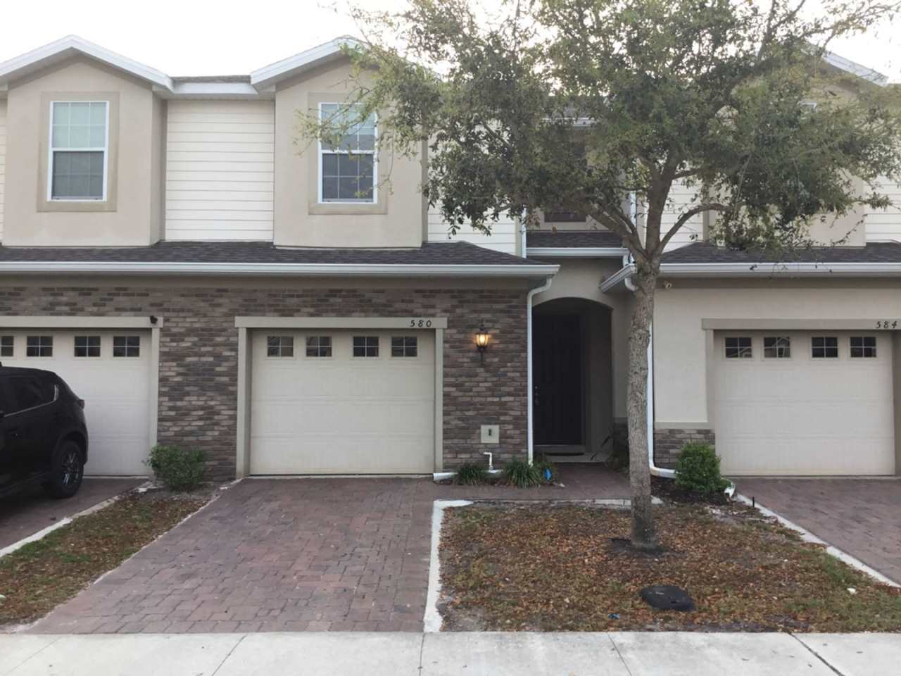 3 bedroom, 2.5 bathrom townhome in Oviedo