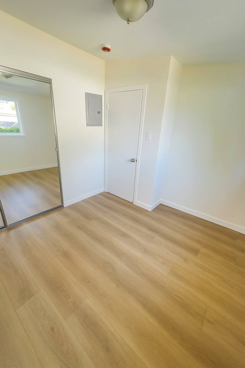 8353 Costello Avenue - 8351