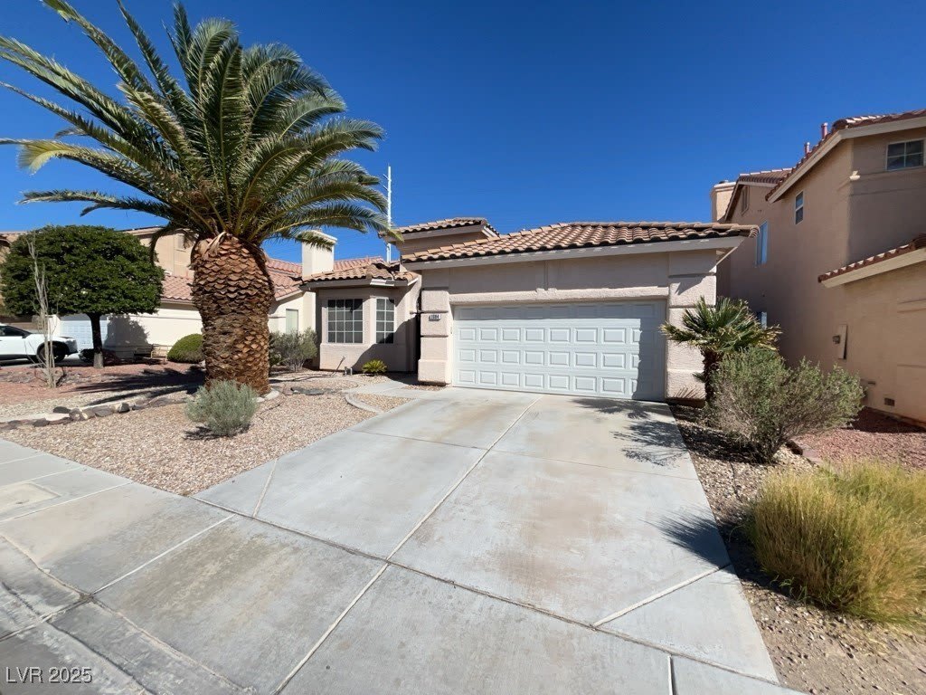 1084 CORAL DESERT Drive