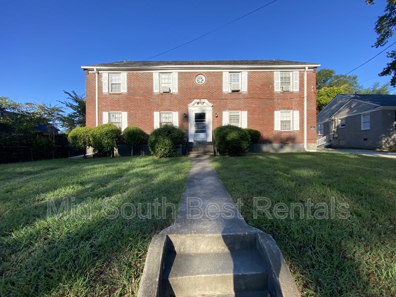 143 N Merton #4 (Jackson - University)