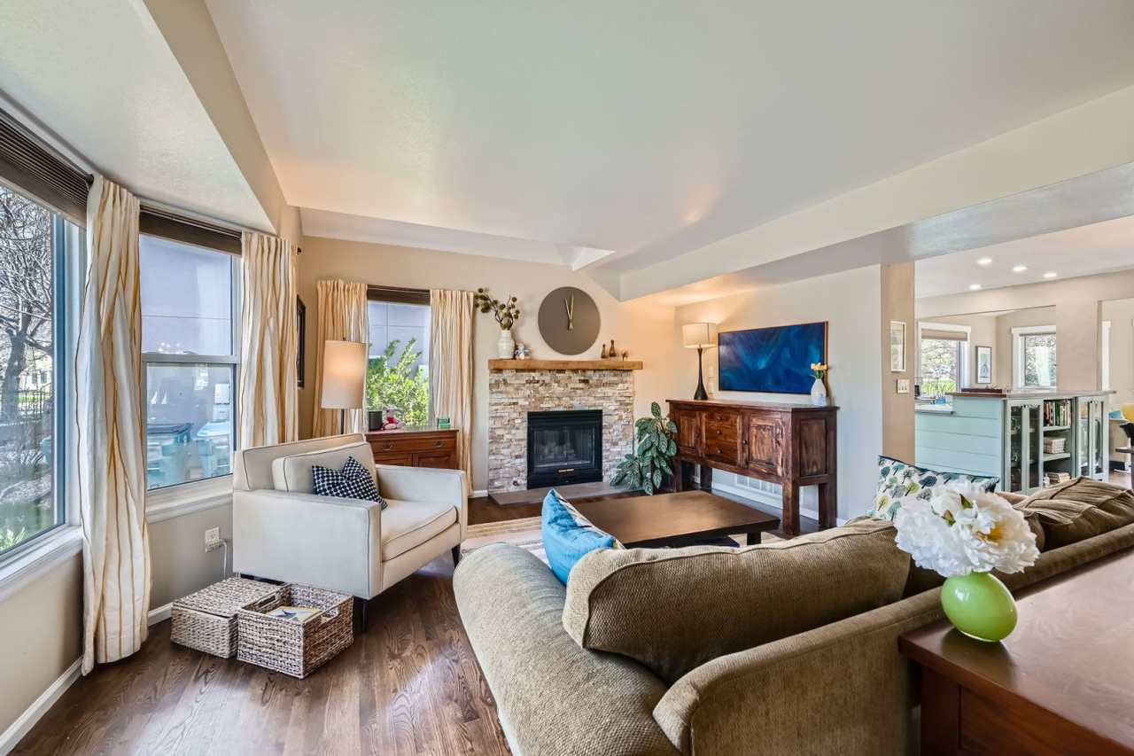 Furnished Downtown Louisville 5BDR Gem