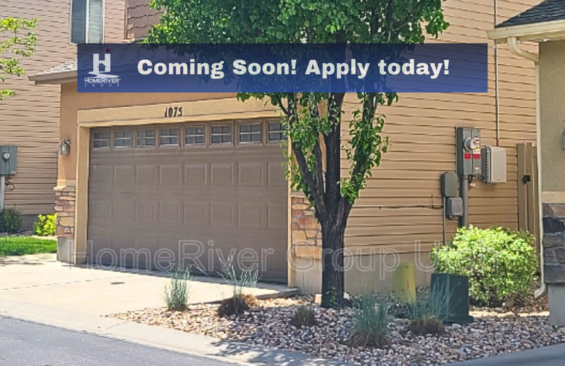 1075 W Stonehaven Dr