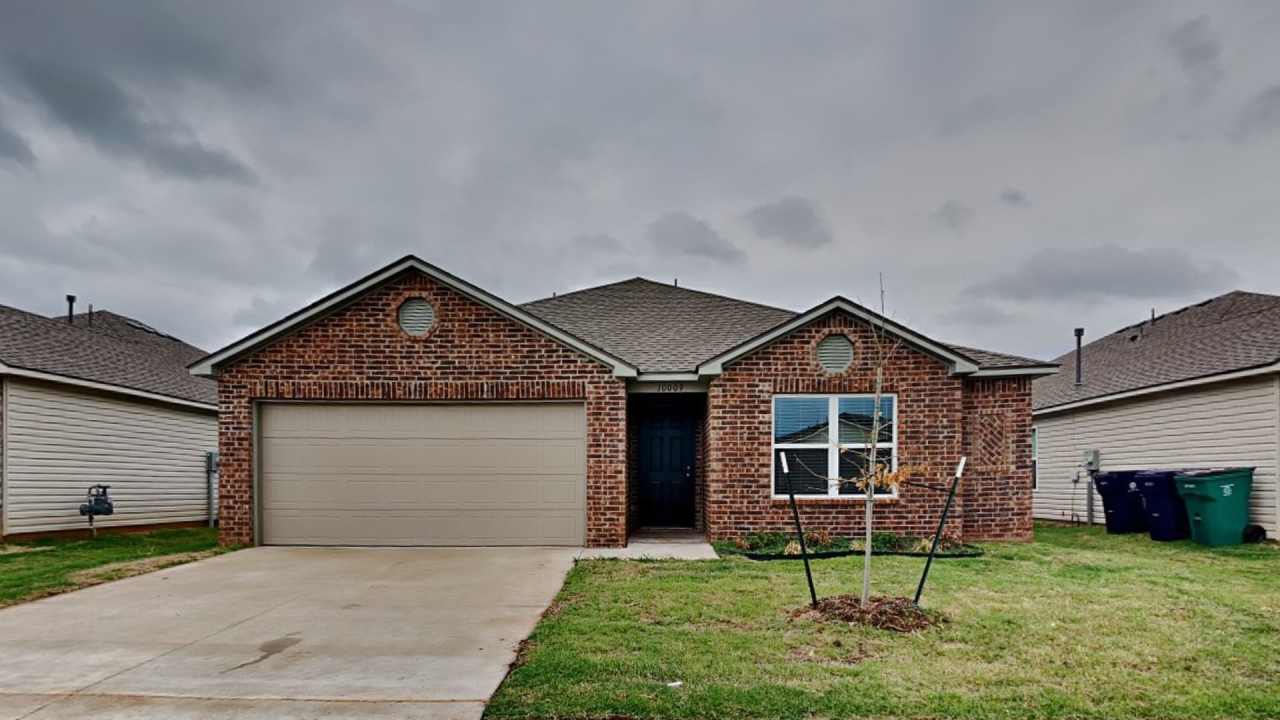 Amazing Spacious 4 Bedroom Home in Mustang Schools