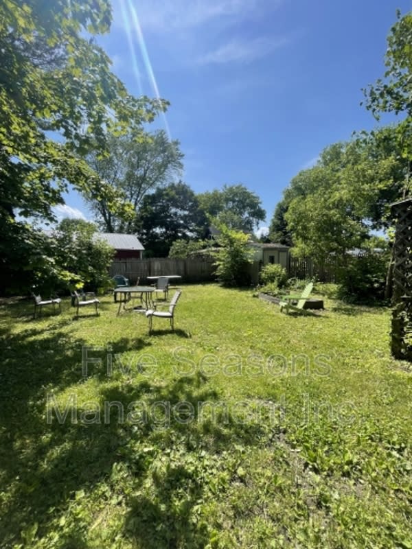 85 Manhattan Drive - 4