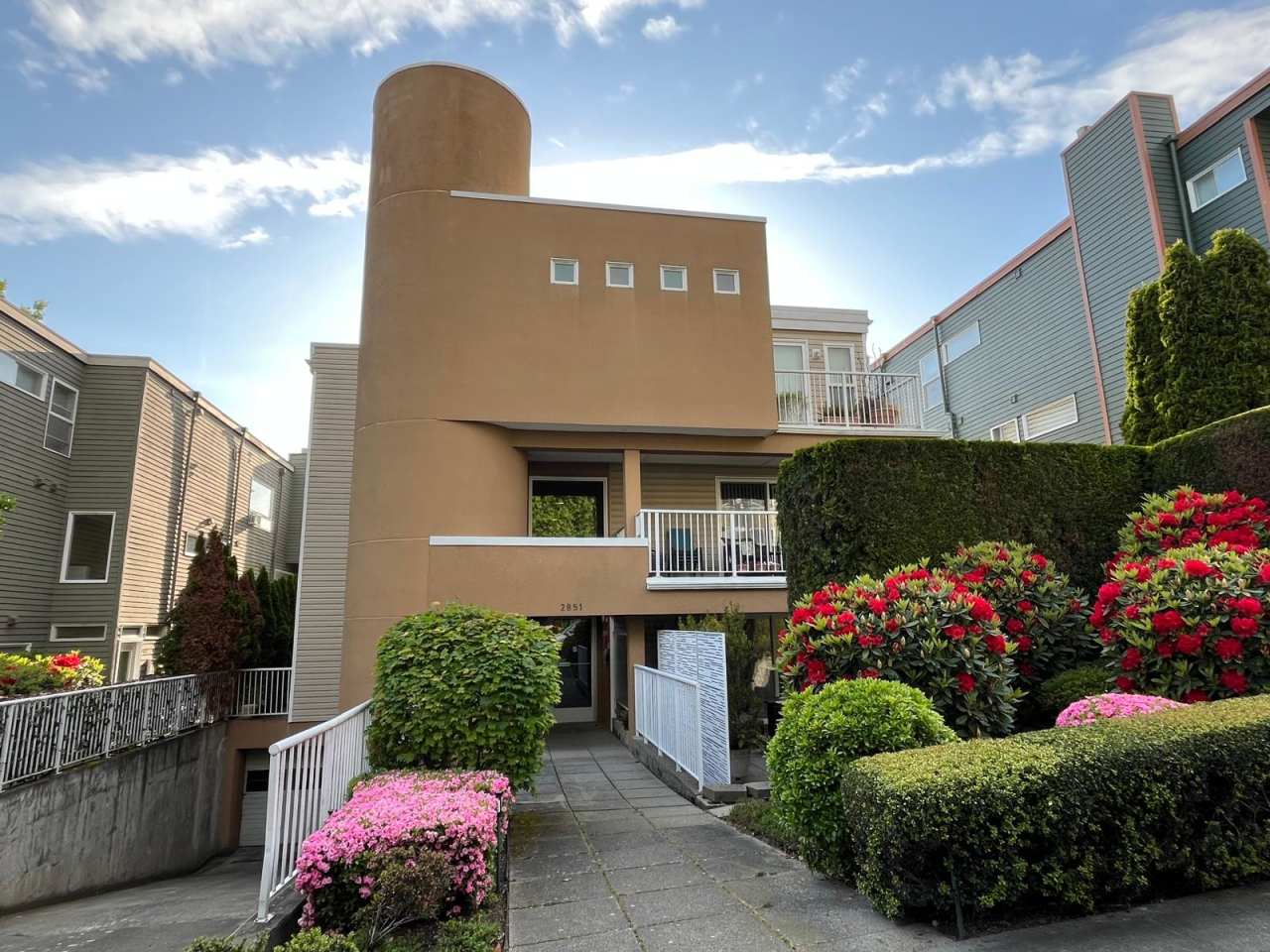 2851 14th Avenue West