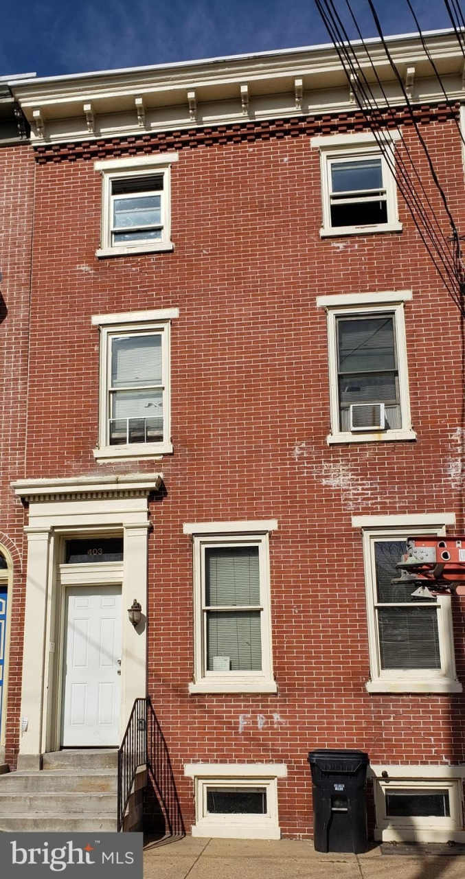 403 W 6TH Street unit: 4