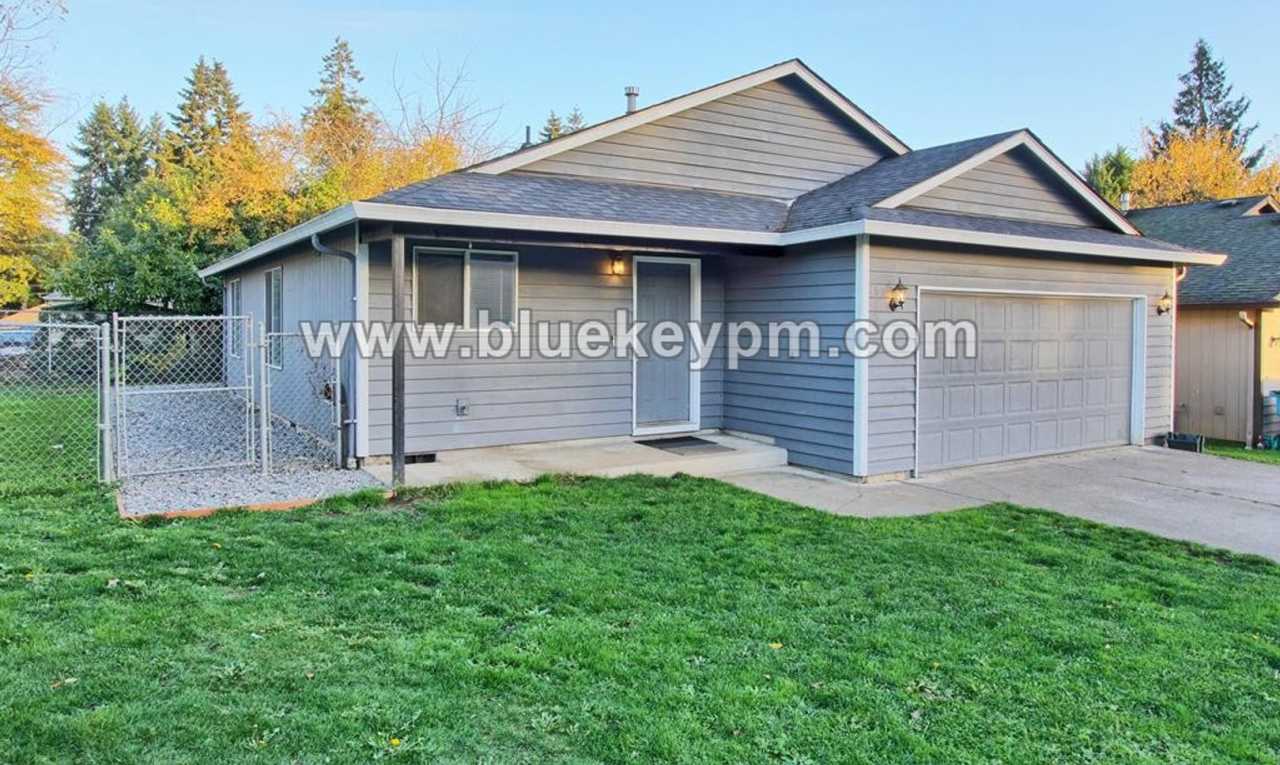 3 Bed, 2 Bath Home in a Culdesac Near St. James Road and NE 54th Street