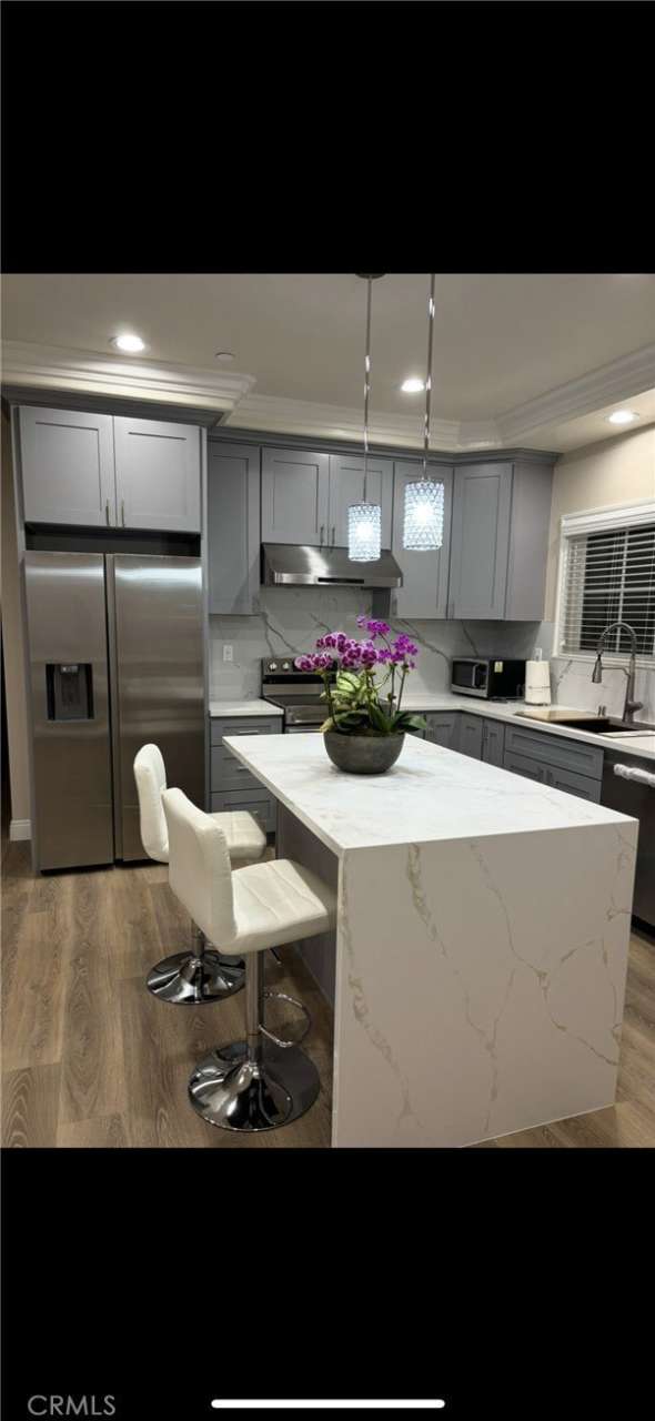 2030 S. Chapel Avenue