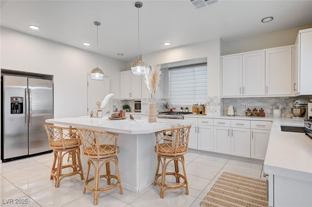 6723 Tangled Vines Avenue