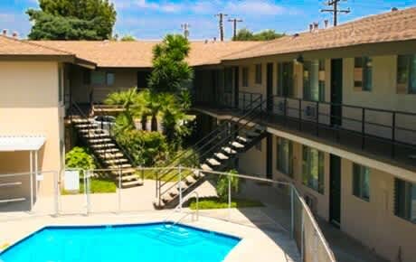 971 North Walnut Street