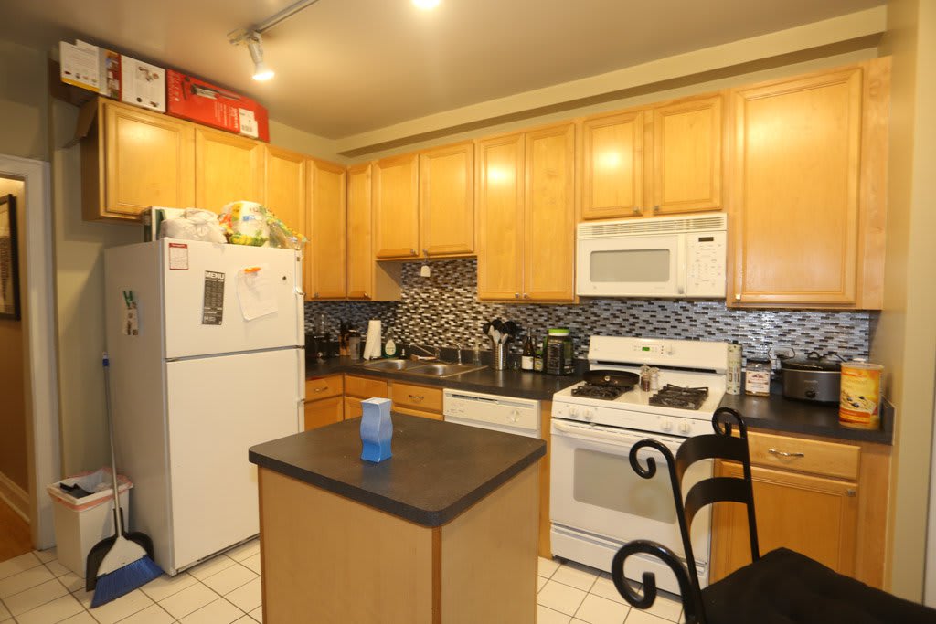 537 West Eugenie Street