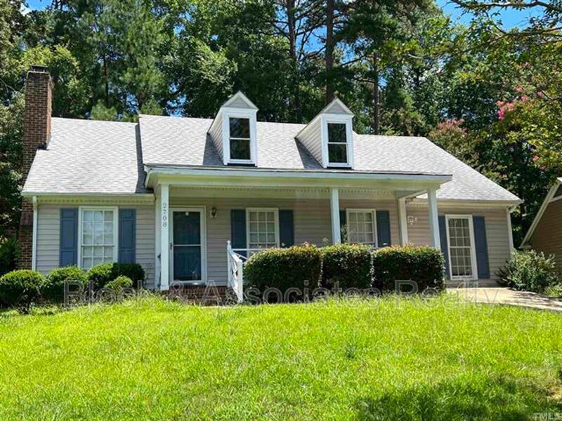 2708 Heathersmith Court