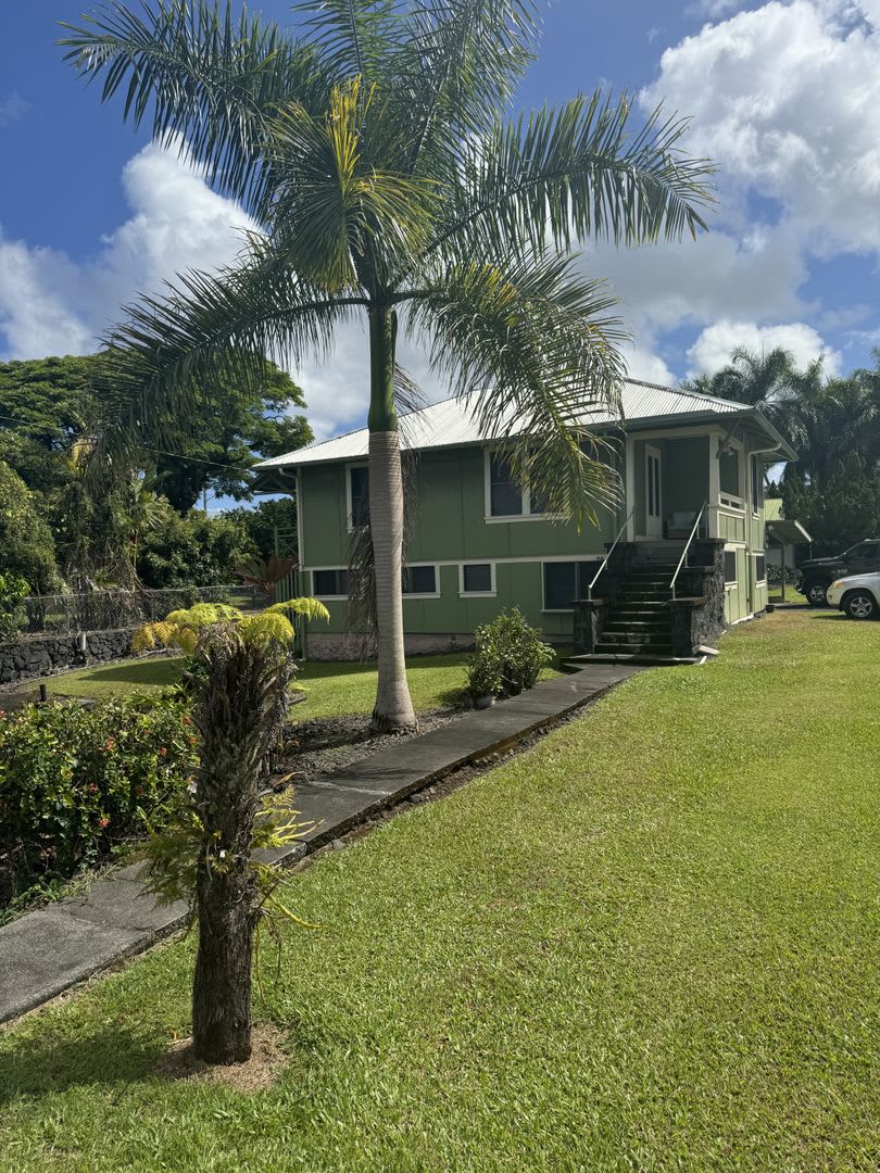 Charming Plantation-Style Home in Hilo
