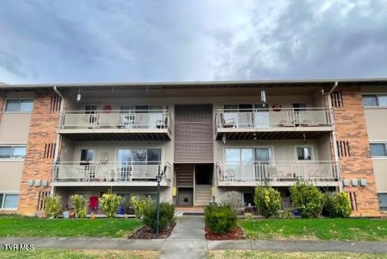1225 Carriage Circle unit: 203