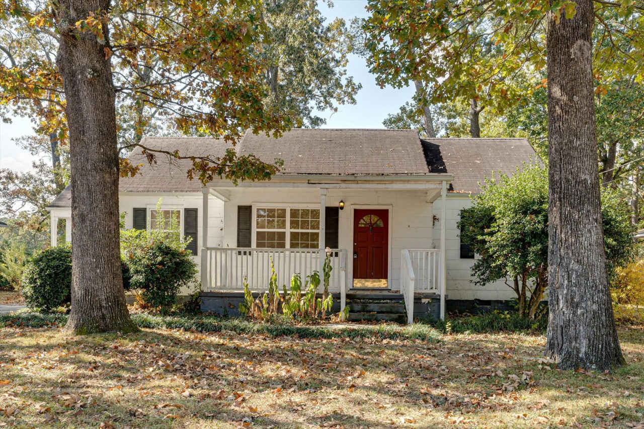 Three Bedroom One Bathroom For Rent