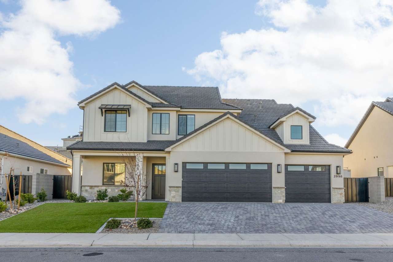 Gorgeous 5 bed 3.5 bath in Desert Canyons