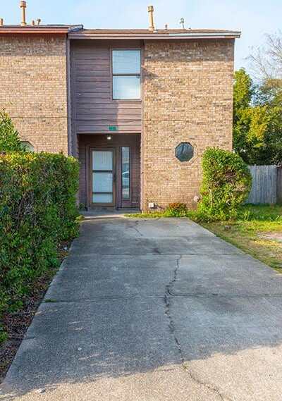 419 NW Hollywood Boulevard unit: A