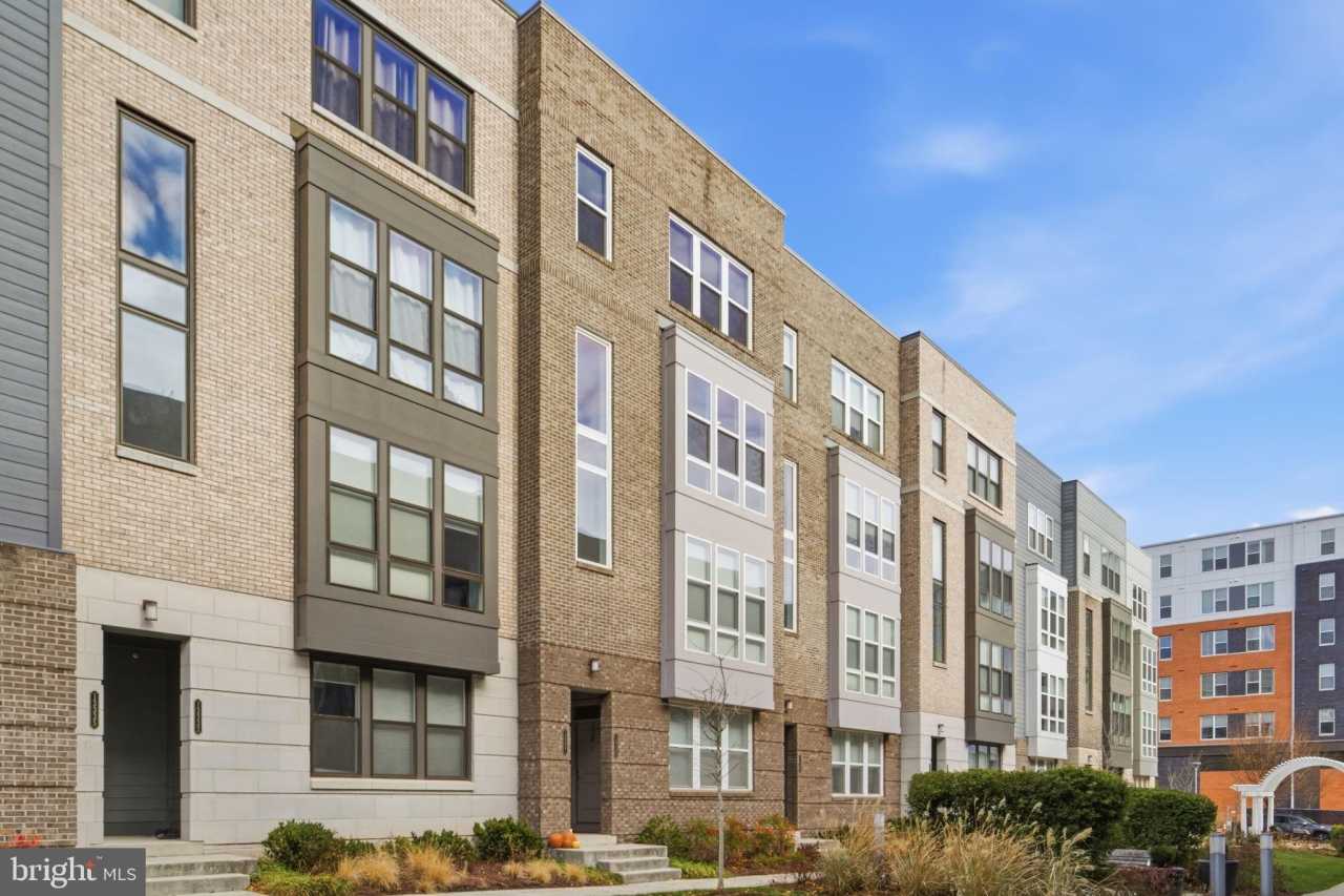 13331 LAUNDERS Street