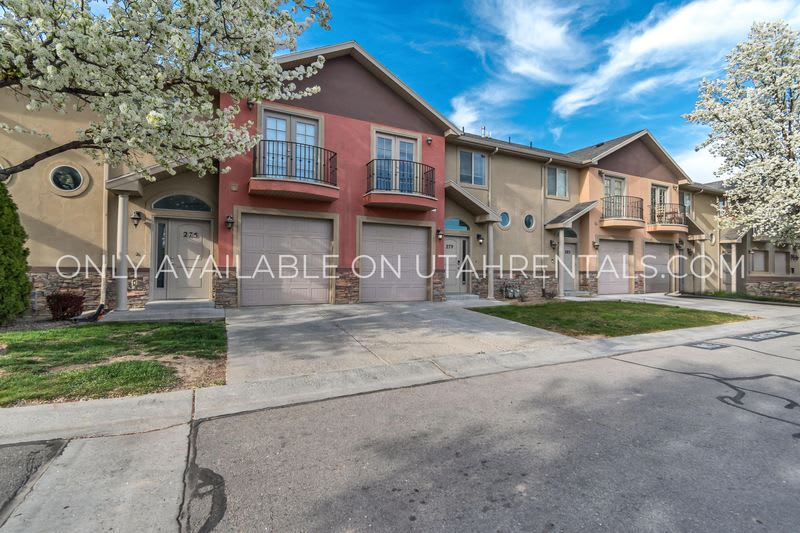 279 E Ailee Ln