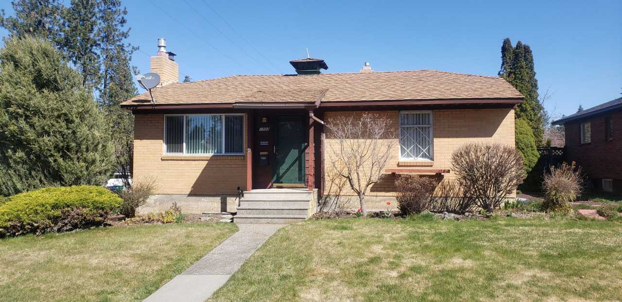 3 bedroom, 2 bath home on a corner lot near Hamblen Elementary School