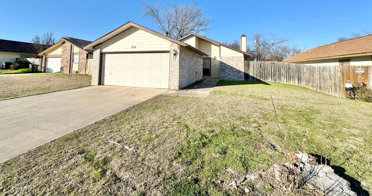 Price Drop! Viewable Now! Dogs Accepted!