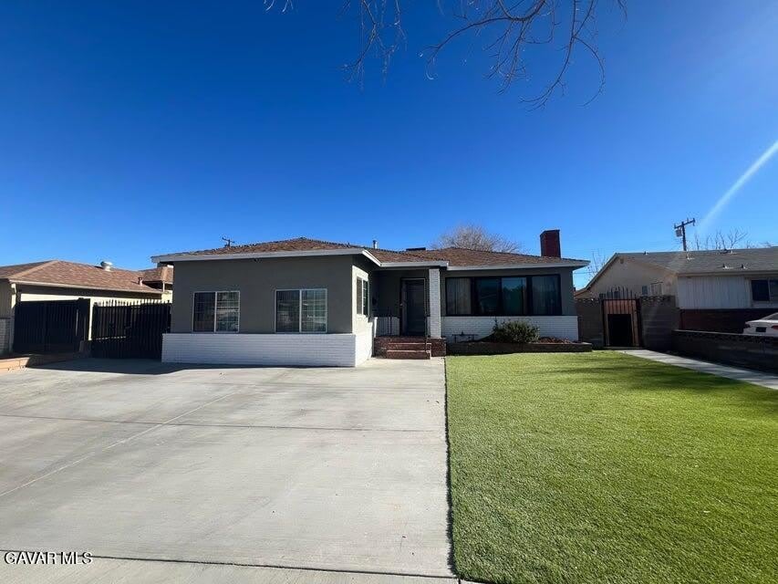 44514 Lowtree Avenue