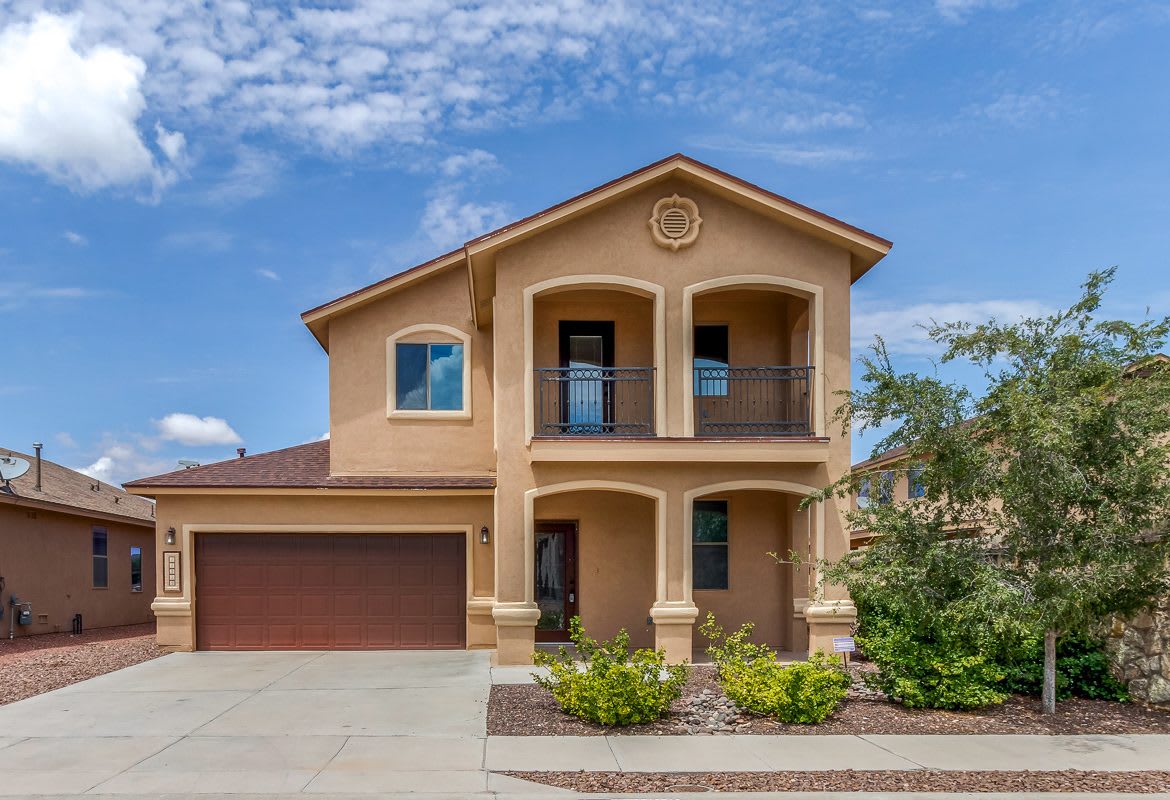 Home For Rent - Spectacular 4BR Home in Tierra Del Este Subdivision w/ Refrigerated Air!