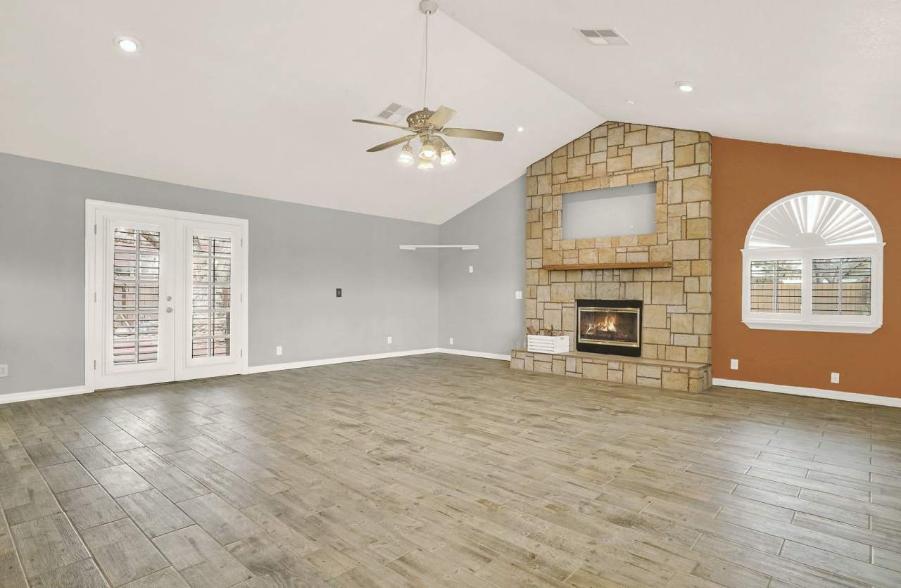 Upper Valley 3 Bedroom 2 Bath