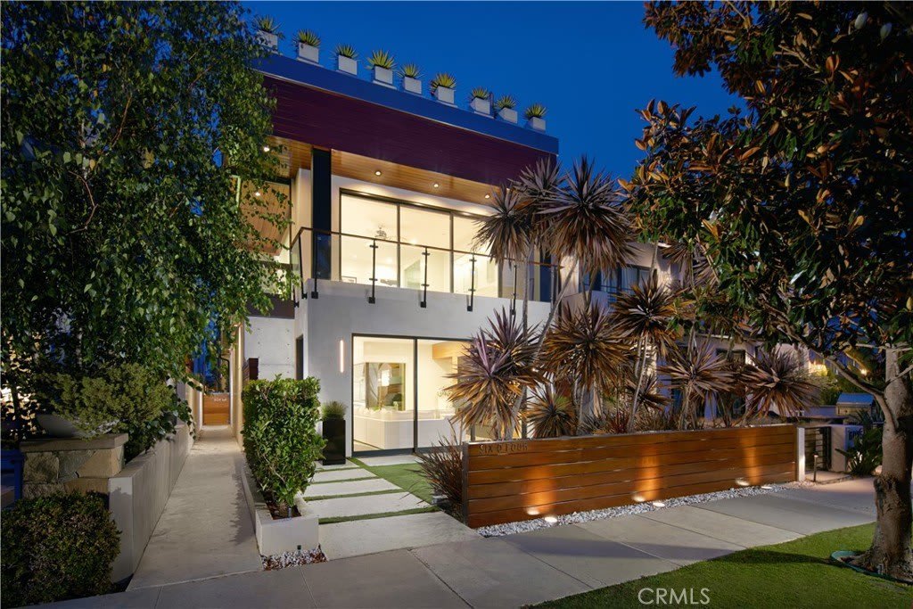 604 Acacia Avenue