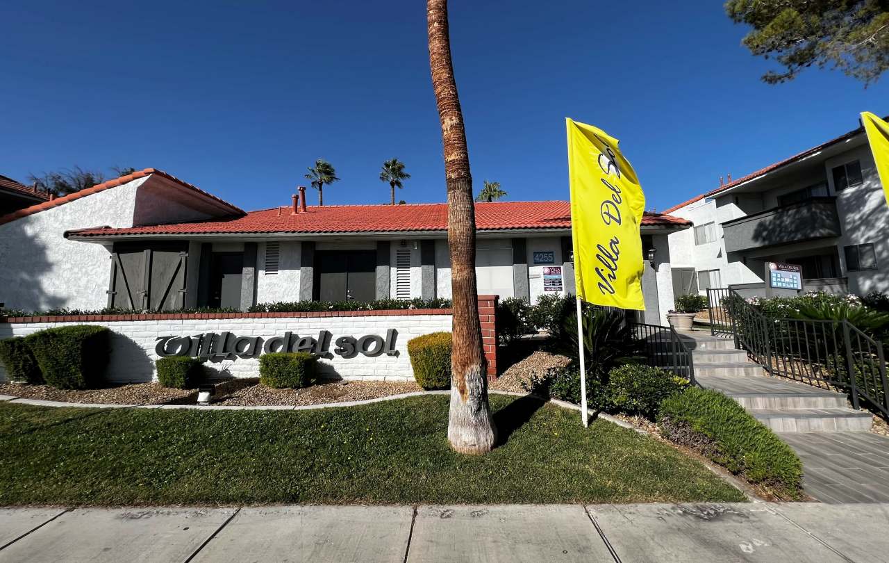 Villa Del Sol Apartments