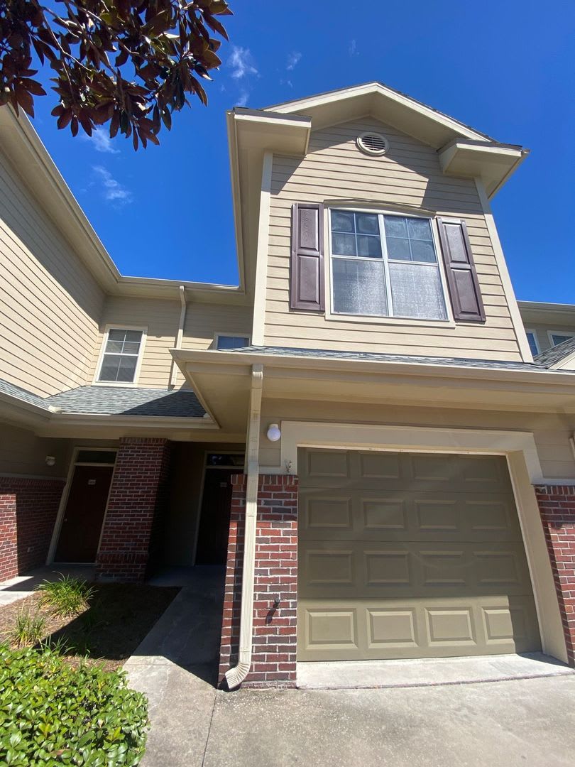 Spacious 3Bed/2.5Ba Townhome in the Gated Community of Baldwin Rowe! **SPECIAL: 1/2 OFF 1st Month's Rent!!** + **Military Incentive!!**