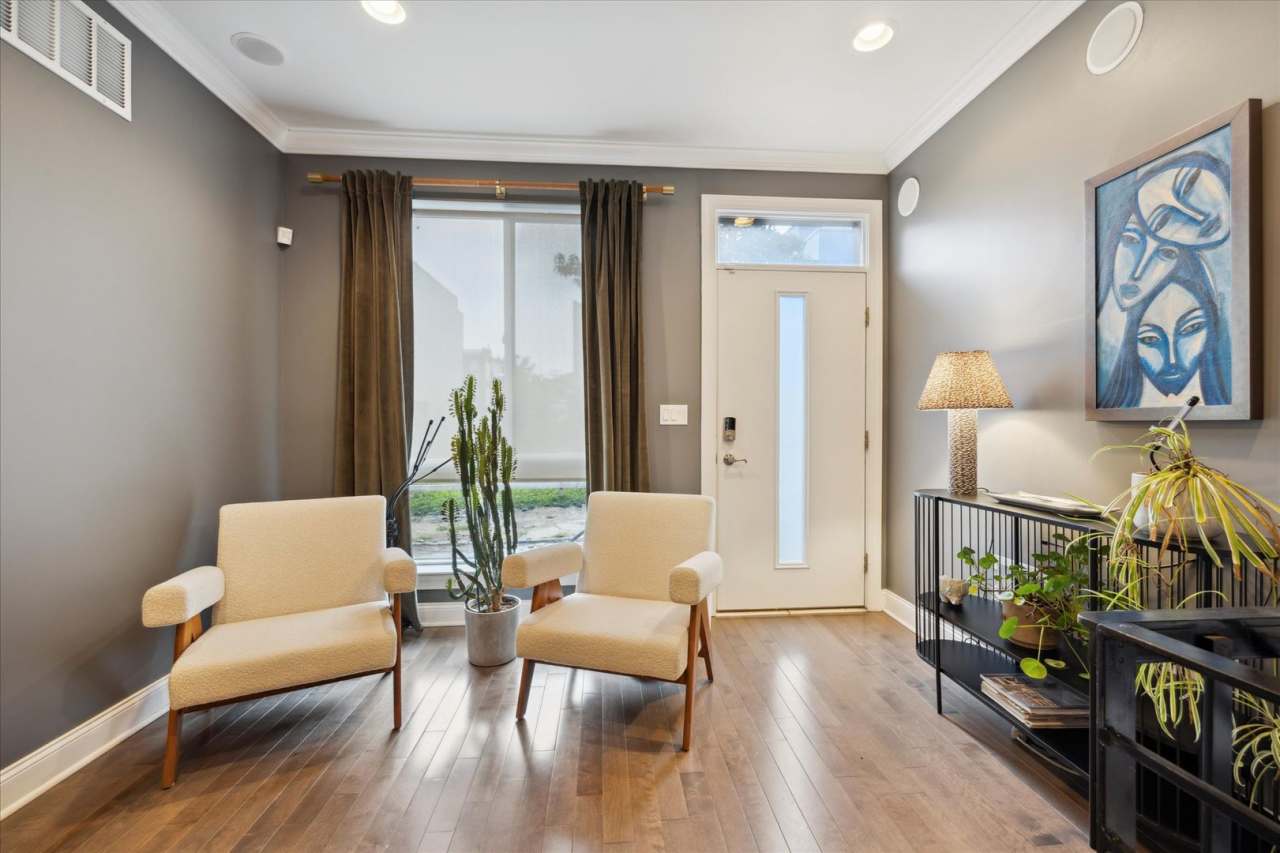 Discover Urban Living at Its Finest