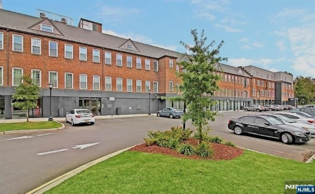 Musical String House