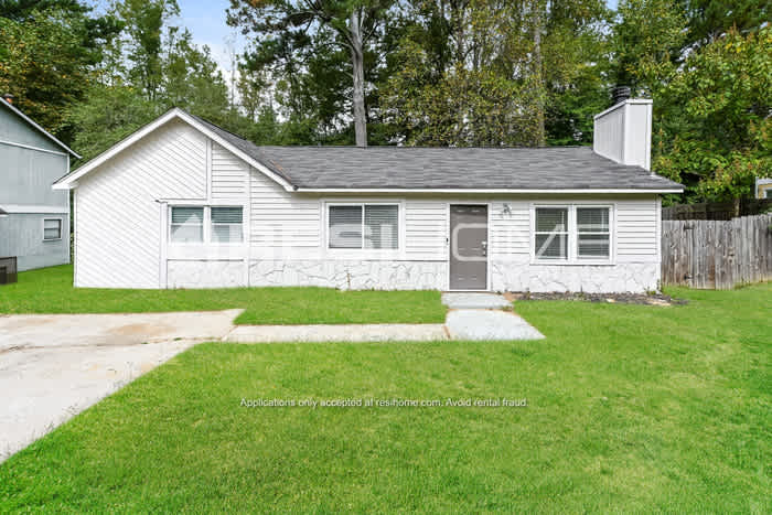 6121 Creekford Drive