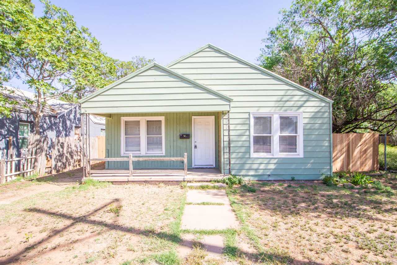 Updated 3 bed 1 bath close to 19th Street
