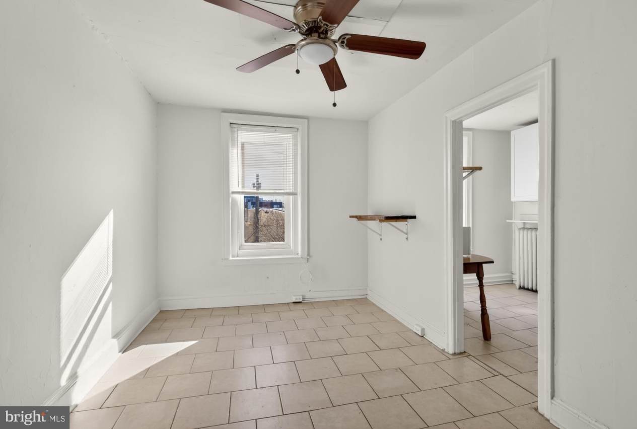 2536 AMBER Street unit: 3F