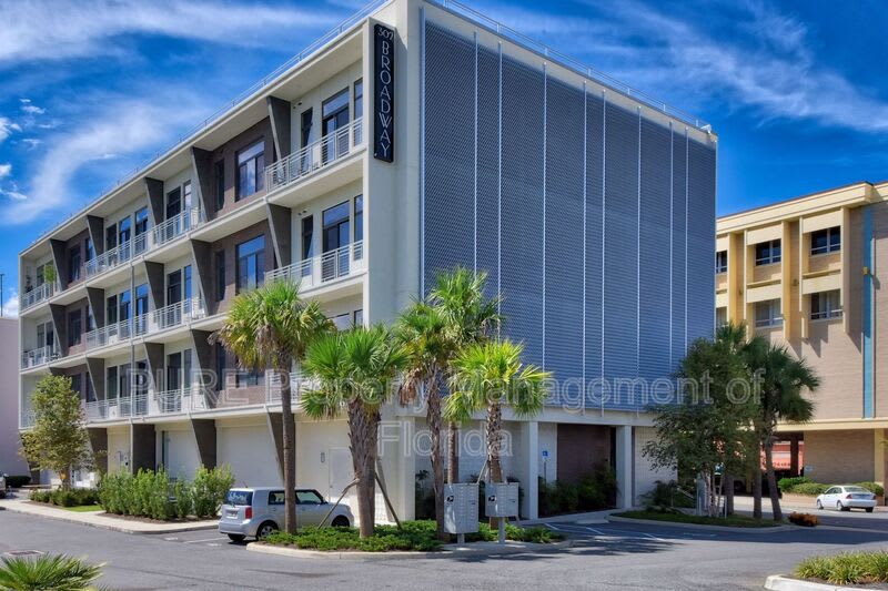 302 SE Broadway Street - 420