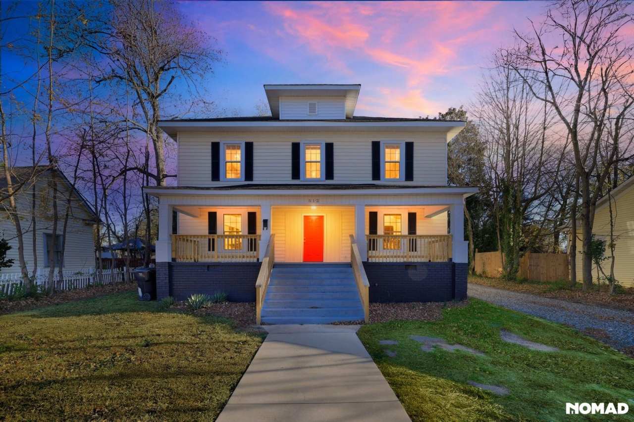 Spacious 7BR House in Burlington