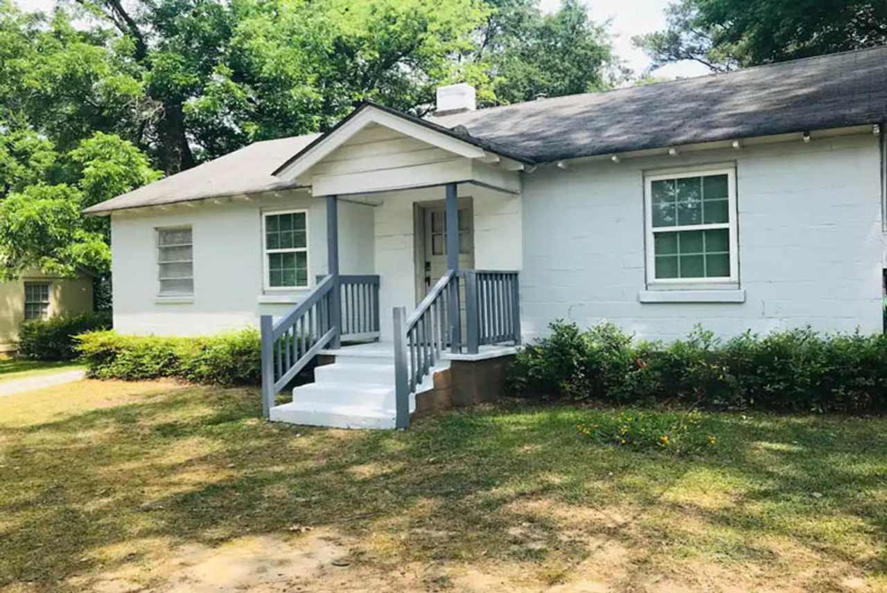 3 bedrooms /2 bathrooms