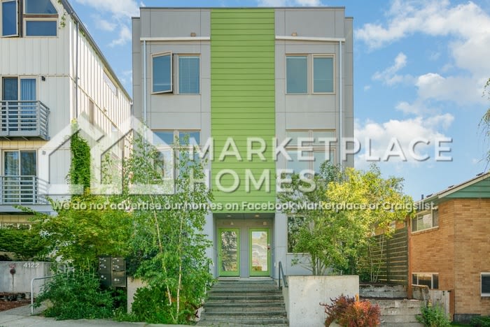 4128 36th Ave SW