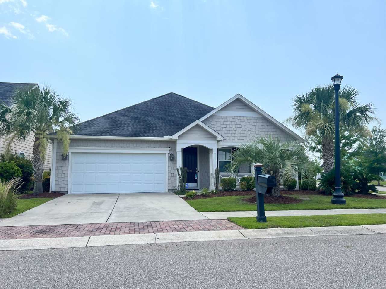 MARKET COMMON - 4 BEDROOM, 2.5 BATH HOME AVAILABLE NOW